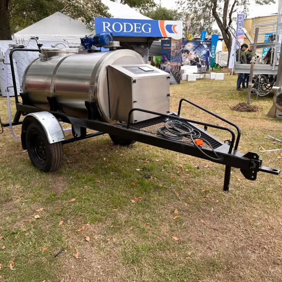 Carro de transporte de leche RODEG en exposición