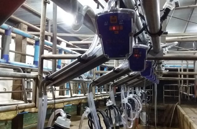 Instalamos 12 Brazo de Posicionamiento M18 con Extractores Automáticos y Sistema de Pulsado RG-3 en Carrilobo, Córdoba